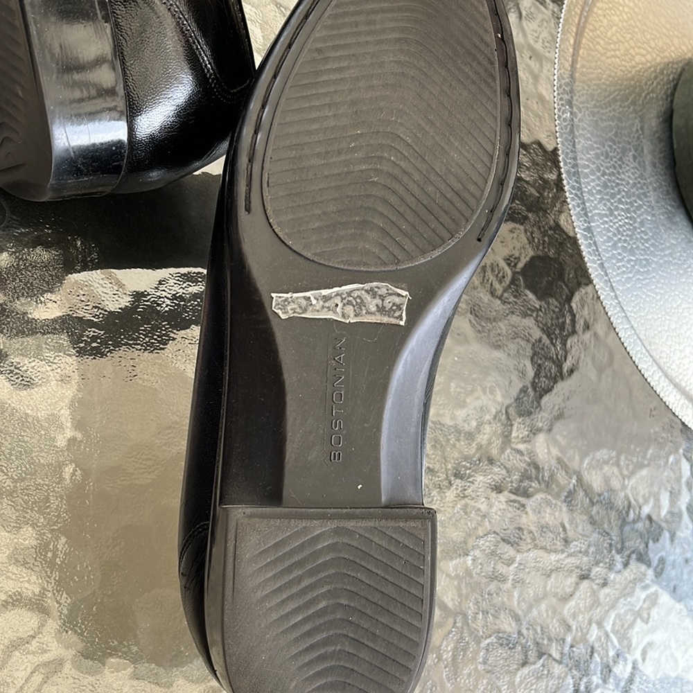 Men’s Bostonian Slip On Dress Shoes. Like New Size 11. Black. - Picture 12 of 13